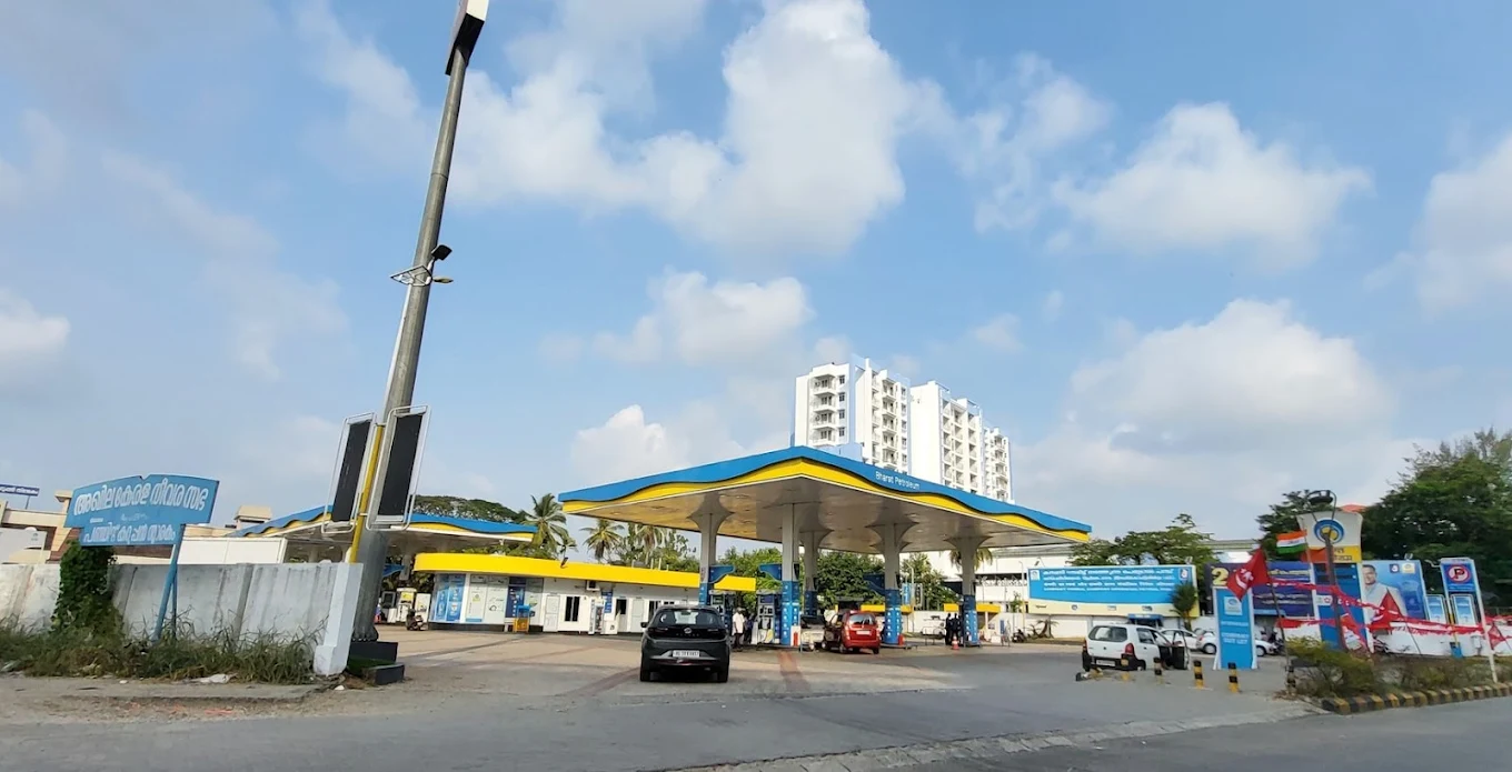 Bharat Petroleum pump (CNG Available )